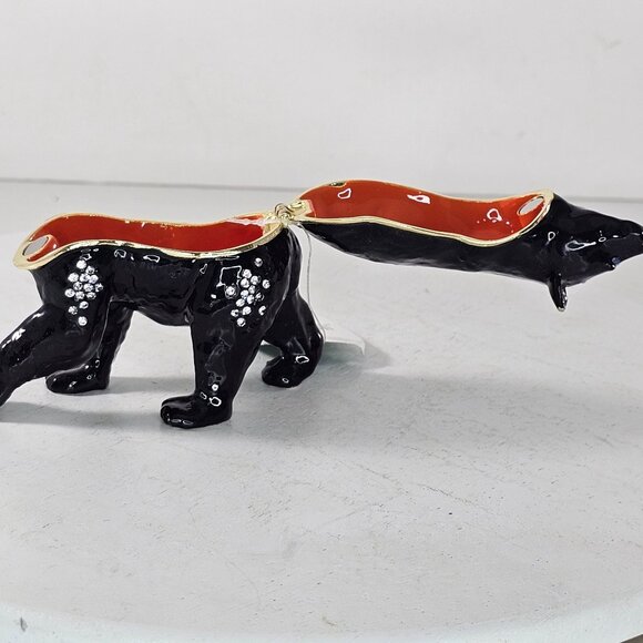 Black Bear Trinket Box Hinged Bejeweled Enameled Magnet Closure - Picture 8 of 9